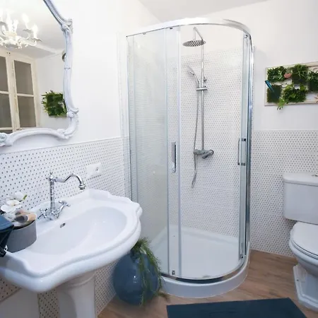 Apartment Romantic Benaco Salo