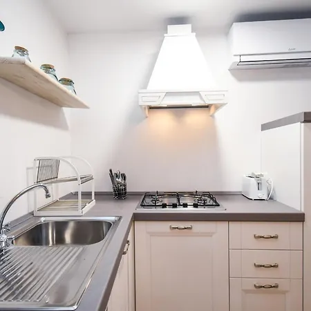Apartment Romantic Benaco Salo