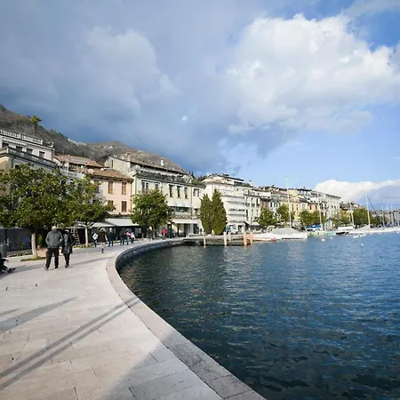 Romantic Benaco *