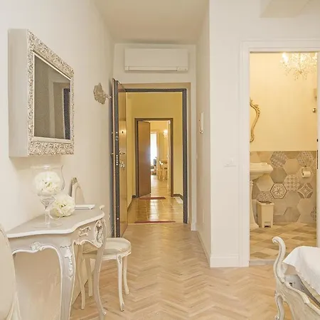Romantic Benaco Apartment Salo